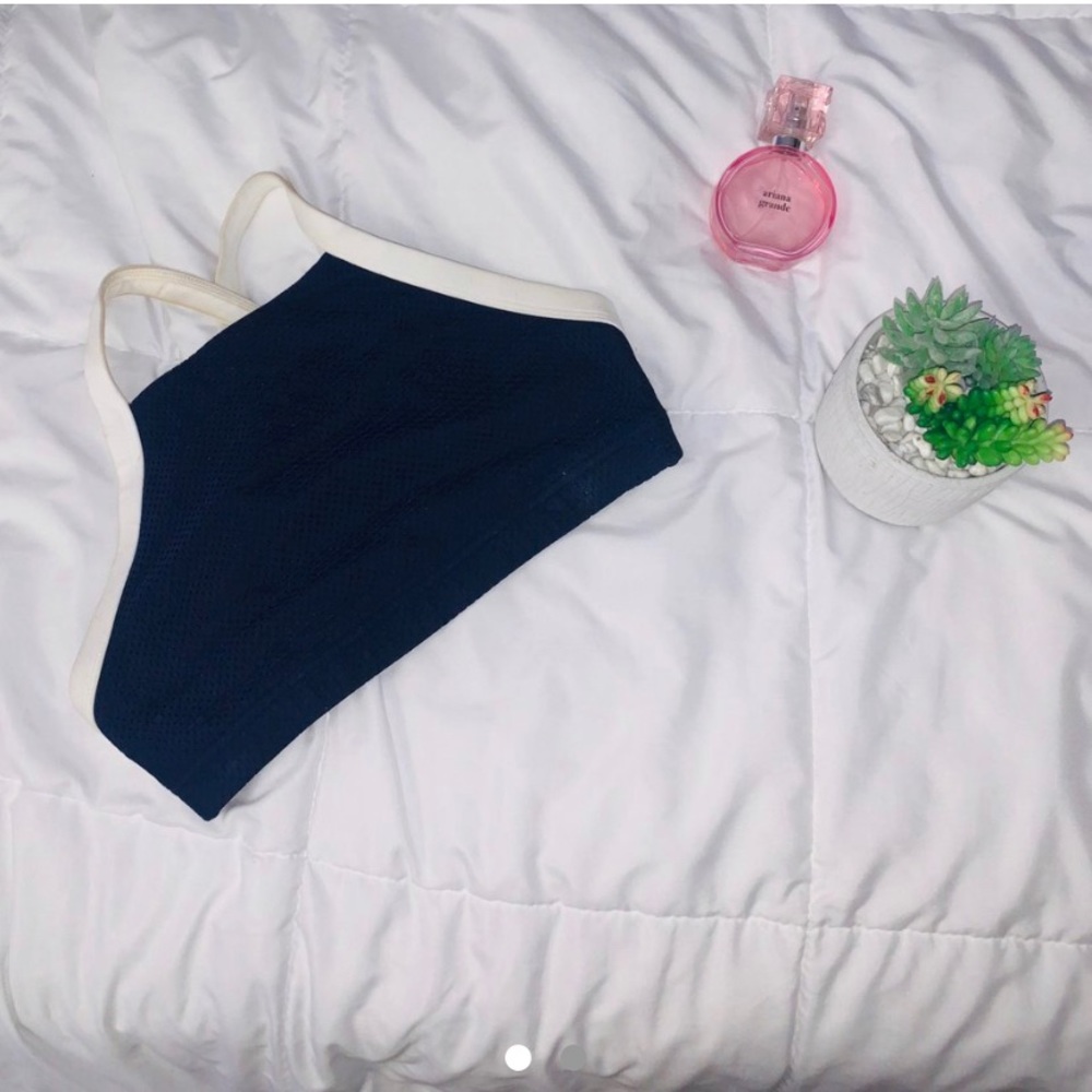 ✩ Navy Blue Mesh Lorna Jane Sports Bra ✩